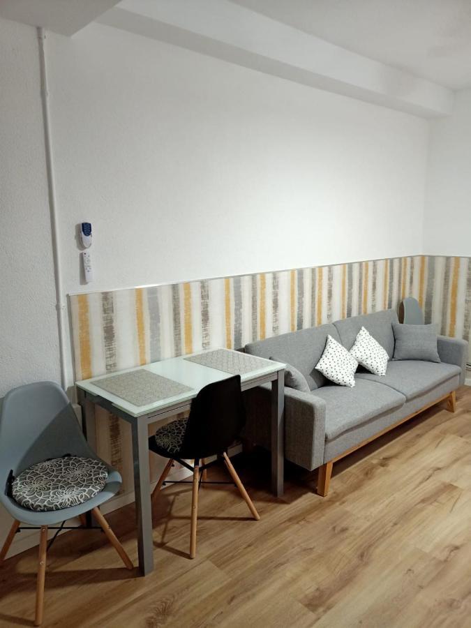 Angeles Home El Vendrell Luaran gambar